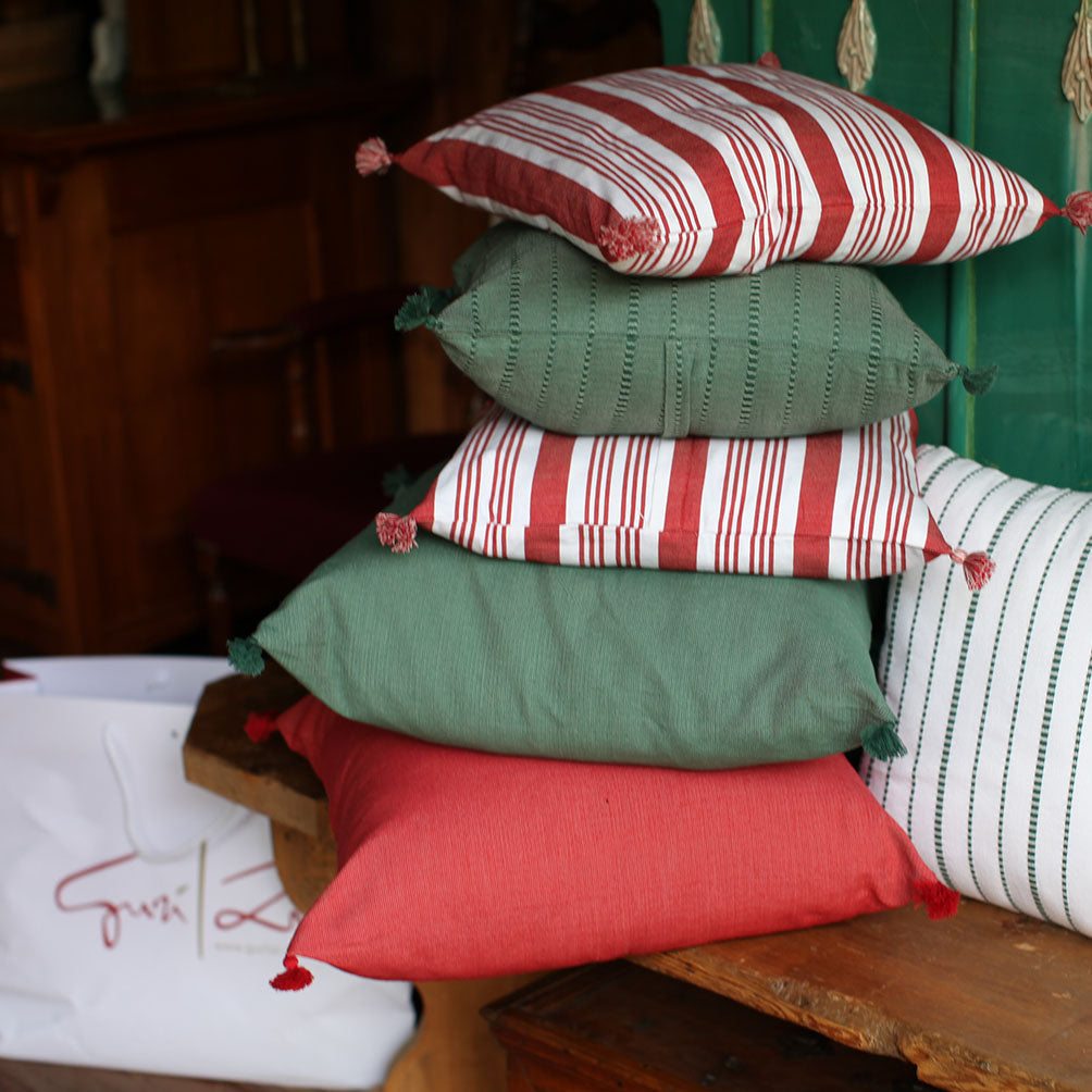 Fodera cuscino vida decorato con flottanti, tessuto al telaio di legno 100% cotone con zip nascosta